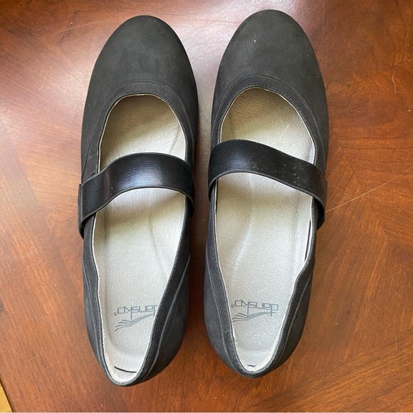 Dansko "Kendra" Black Milled Nubuck Mary Jane Low Wedge Women's Size EU 40 US 10 - Picture 4 of 9
